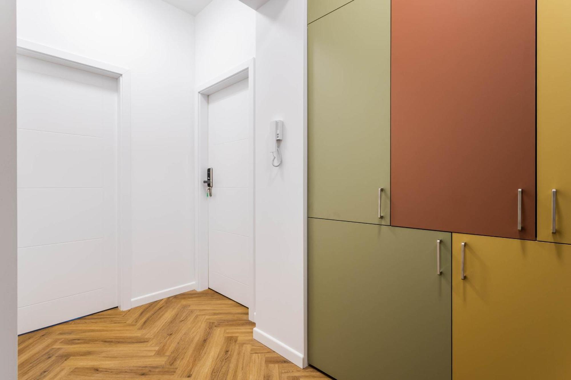 Nowoczesne I Stylowe Studia Very Berry W Poznaniu By Noclegi Renters Exterior foto