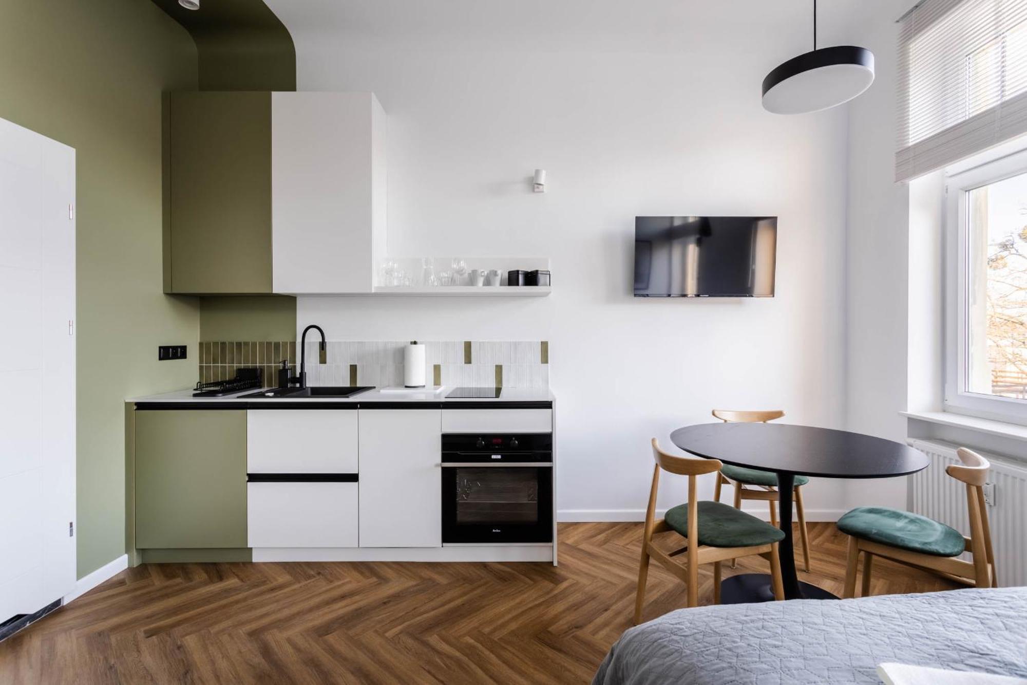 Nowoczesne I Stylowe Studia Very Berry W Poznaniu By Noclegi Renters Exterior foto